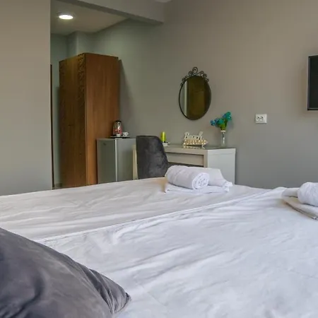 La Mansion Guest house
