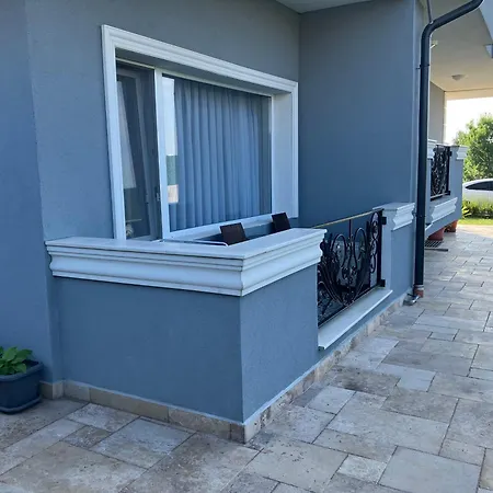 La Mansion Penzion Lozenec