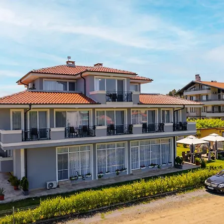 Guest house La Mansion