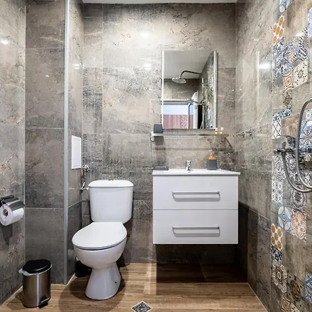 La Mansion 3* Lozenec