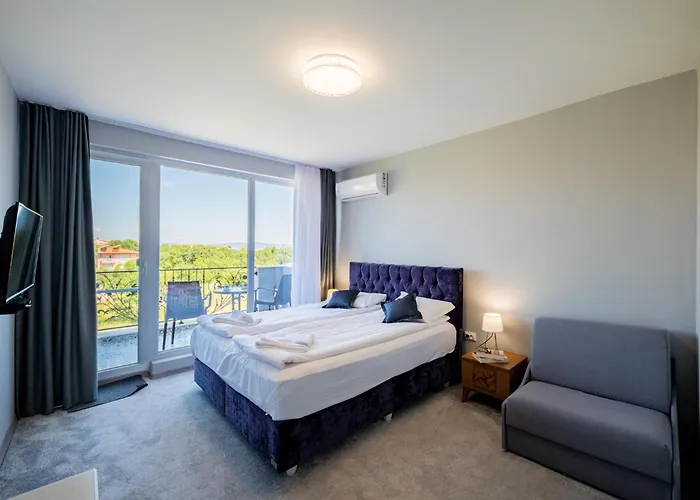 La Mansion Къща за гости 3*