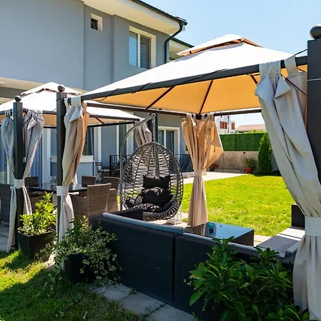 La Mansion Konukevi Lozenets